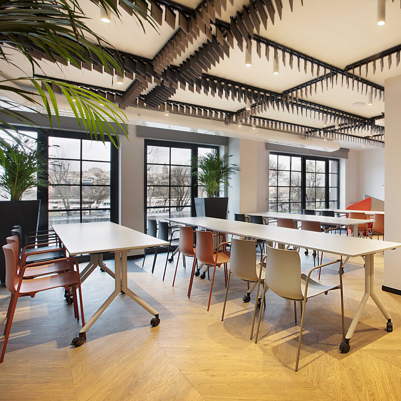 Gavina Meeting Table