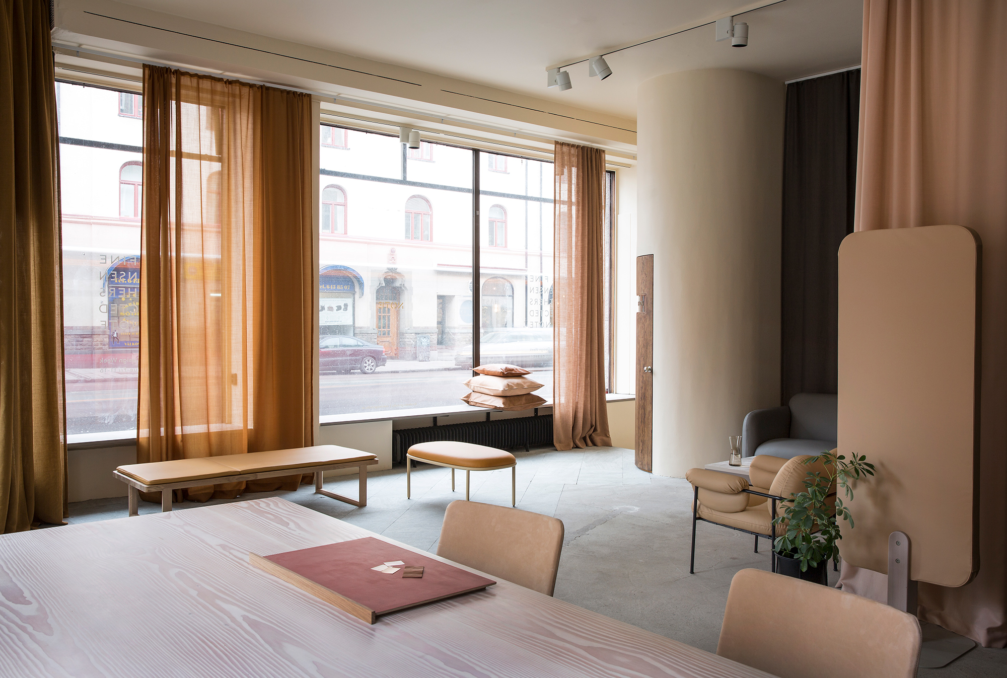 Skog Acoustics Floor Screen